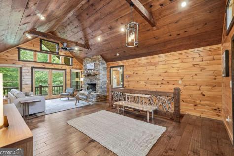 350 Kensington Drive Mineral Bluff GA 30559
