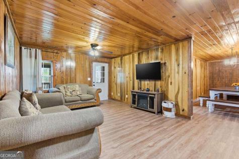 1843 Old Mobile Road Mccaysville GA 30555