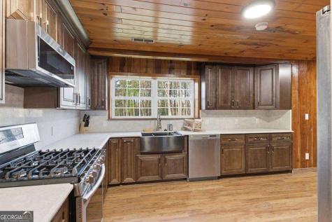1843 Old Mobile Road Mccaysville GA 30555