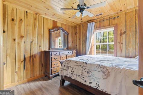 1843 Old Mobile Road Mccaysville GA 30555
