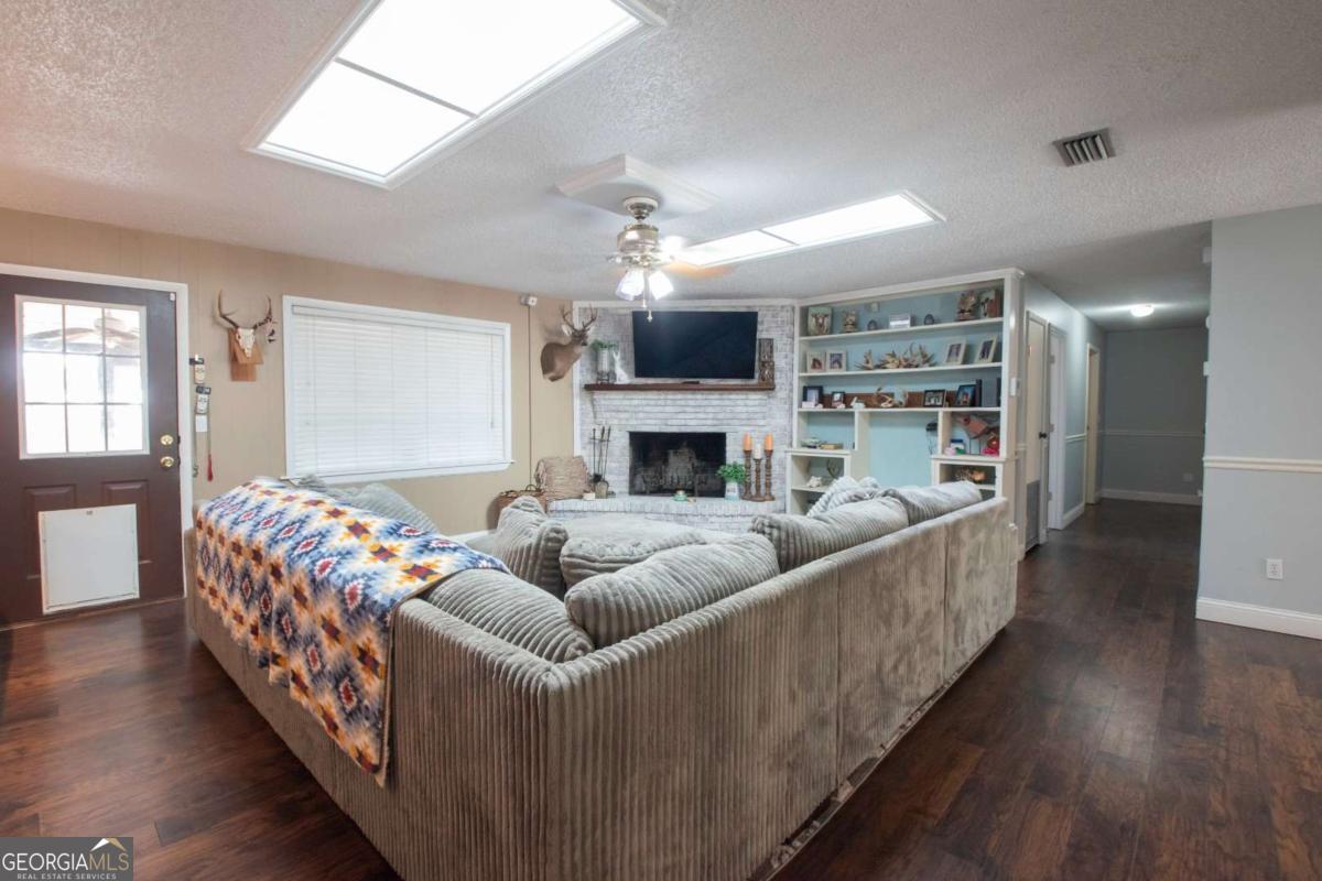 212 Wiregrass Road Folkston GA 31537