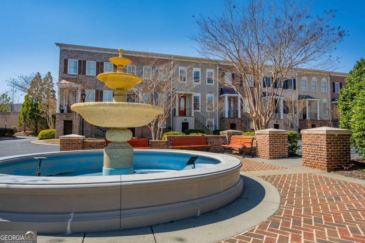 941 Persimmon Point Atlanta GA 30328
