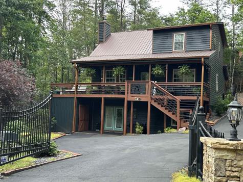 749 Zeppelin Strasse Helen GA 30545