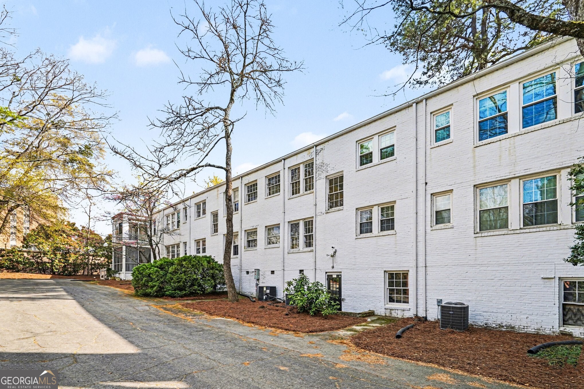 21 Peachtree Memorial Drive NW Atlanta GA 30309