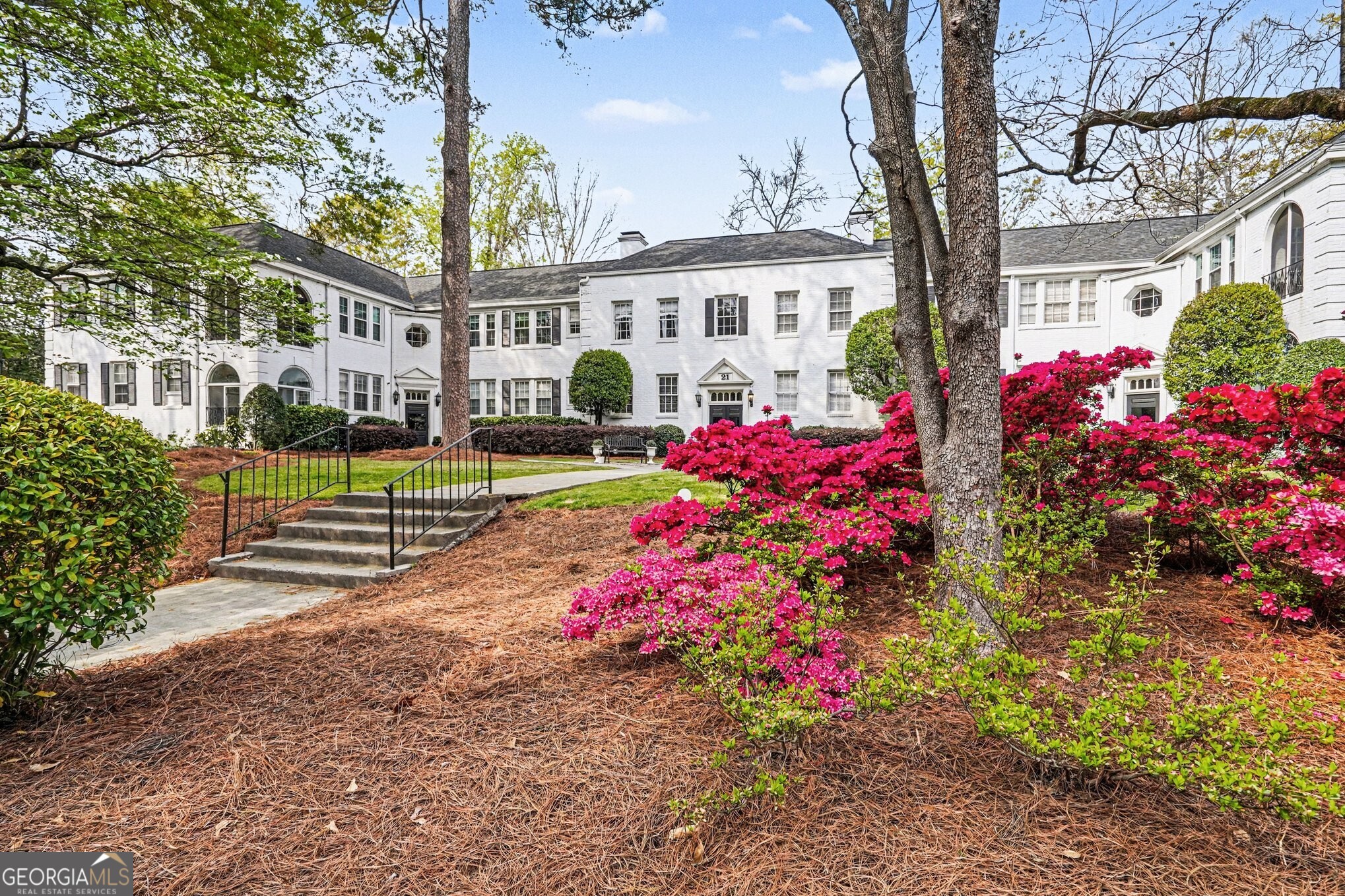 21 Peachtree Memorial Drive NW Atlanta GA 30309