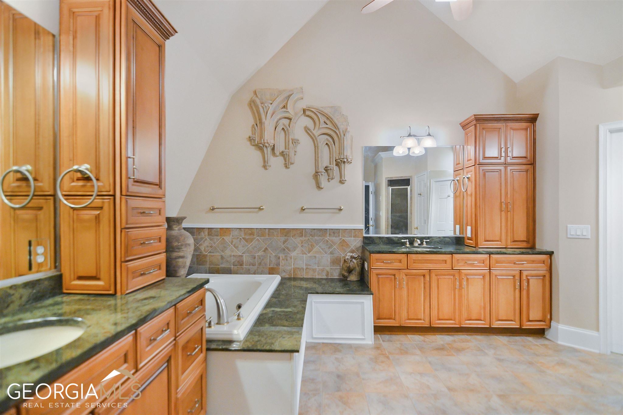 460 Dixie Road Covington GA 30014