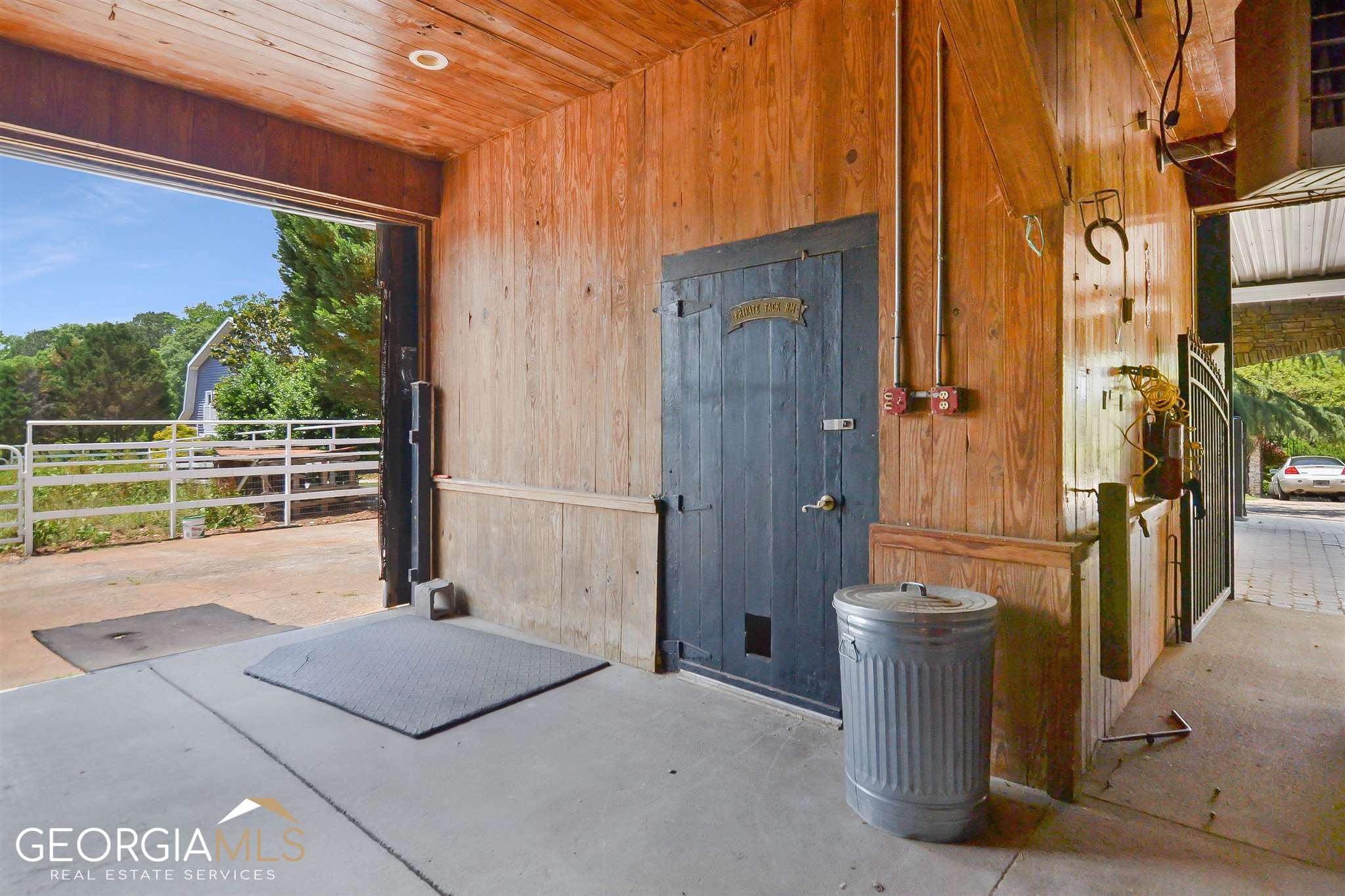 460 Dixie Road Covington GA 30014
