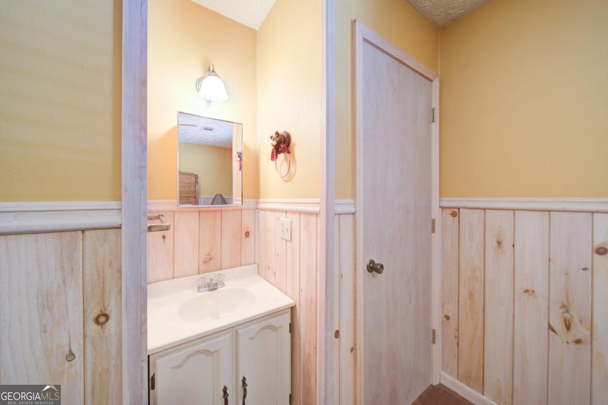 400 Matrix Circle Ellijay GA 30540
