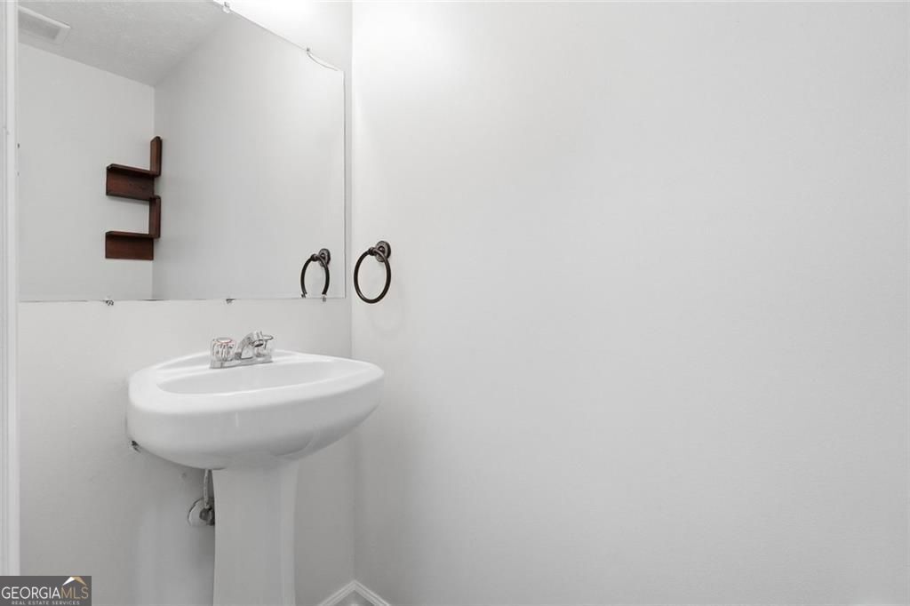 375 Searchlight Drive Winder GA 30680