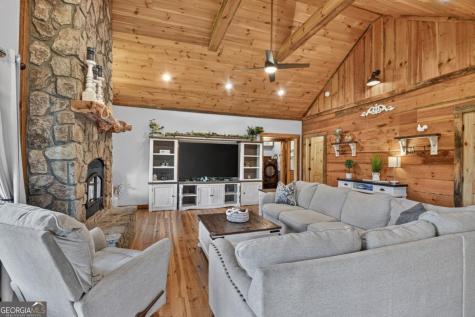 777 Hamby Road Blue Ridge GA 30513
