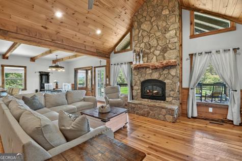 777 Hamby Road Blue Ridge GA 30513