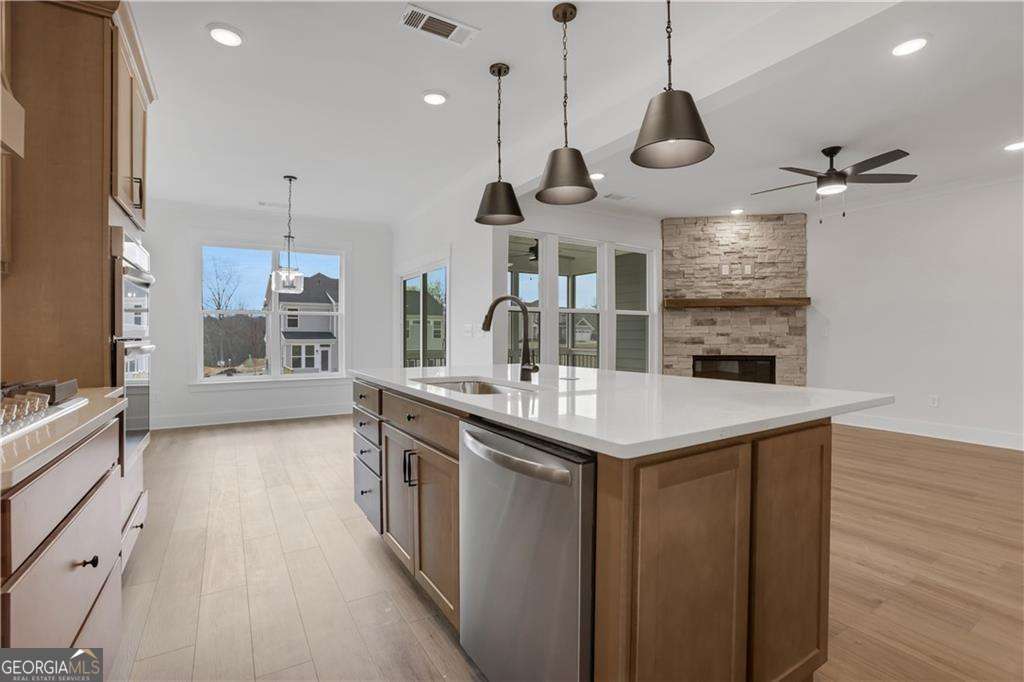 196 Coffee Lane Hoschton GA 30548
