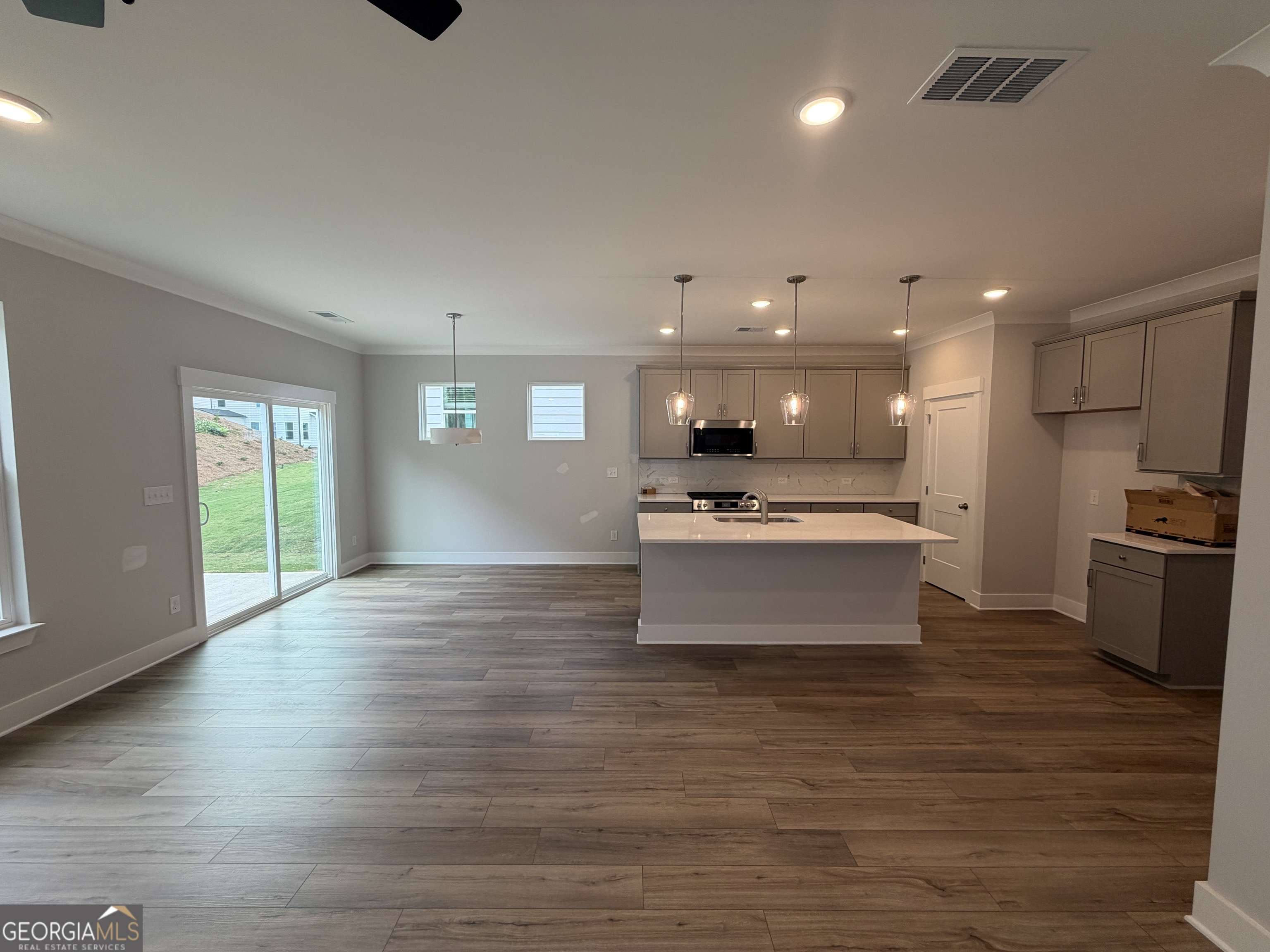 196 Coffee Lane Hoschton GA 30548