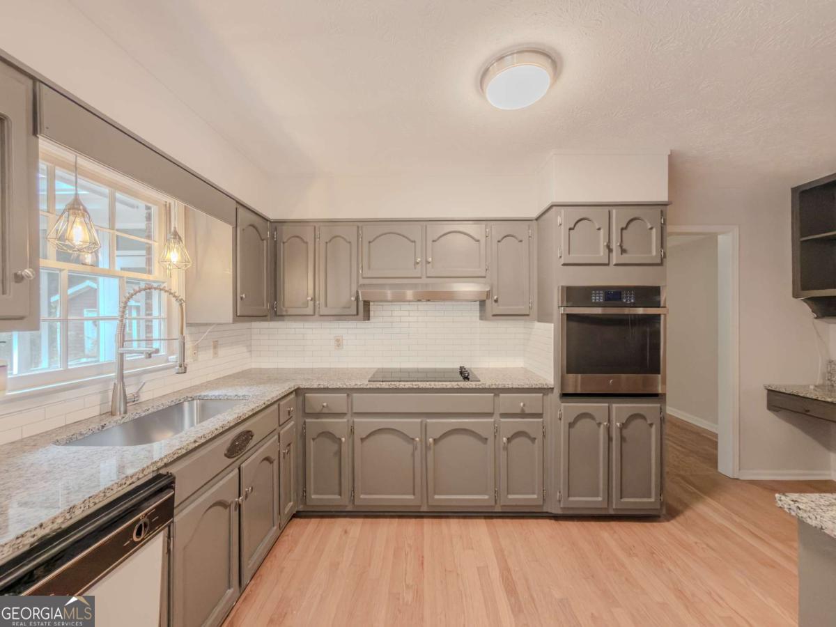 2764 Amberly Way Snellville GA 30078
