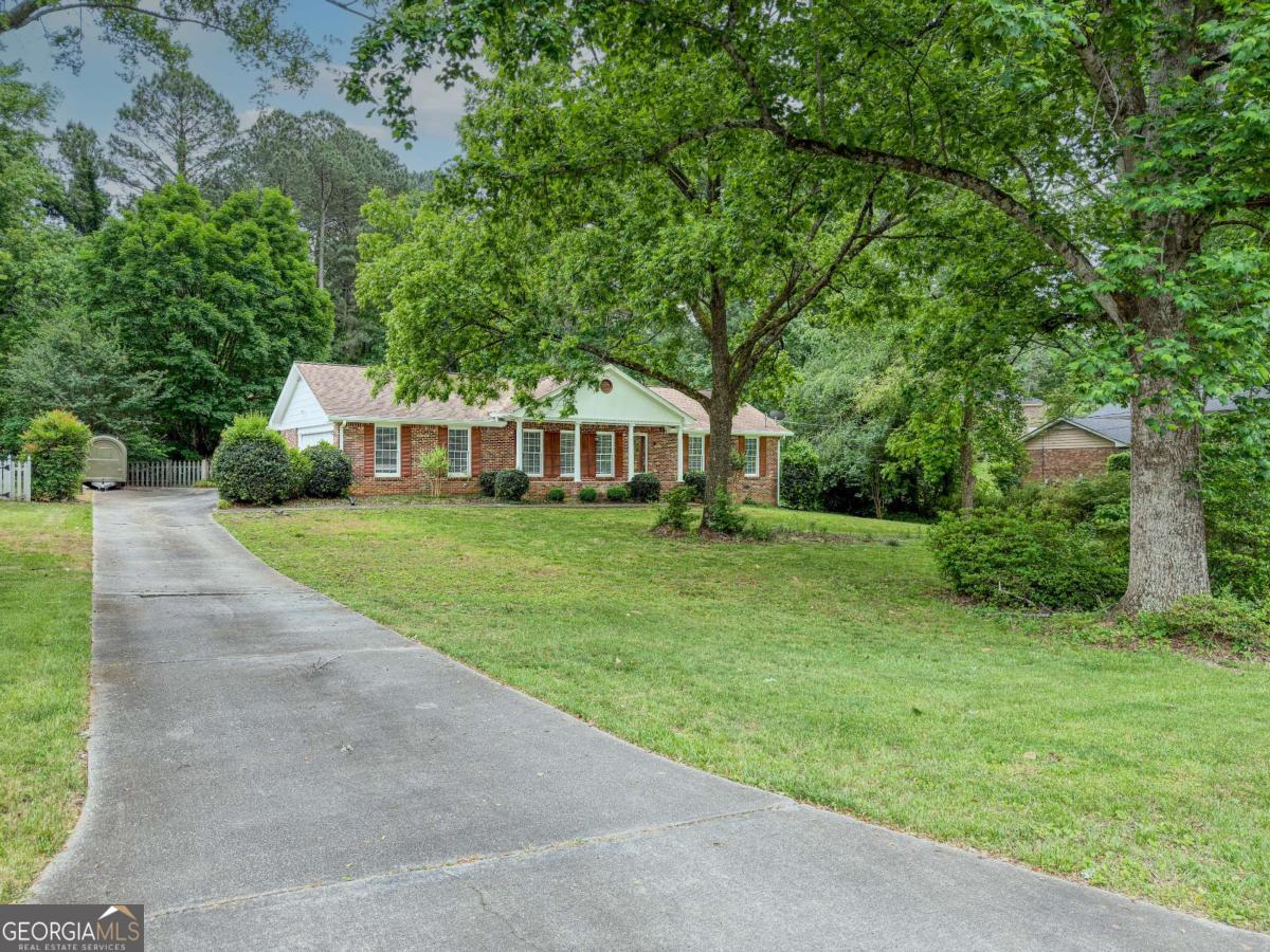2764 Amberly Way Snellville GA 30078