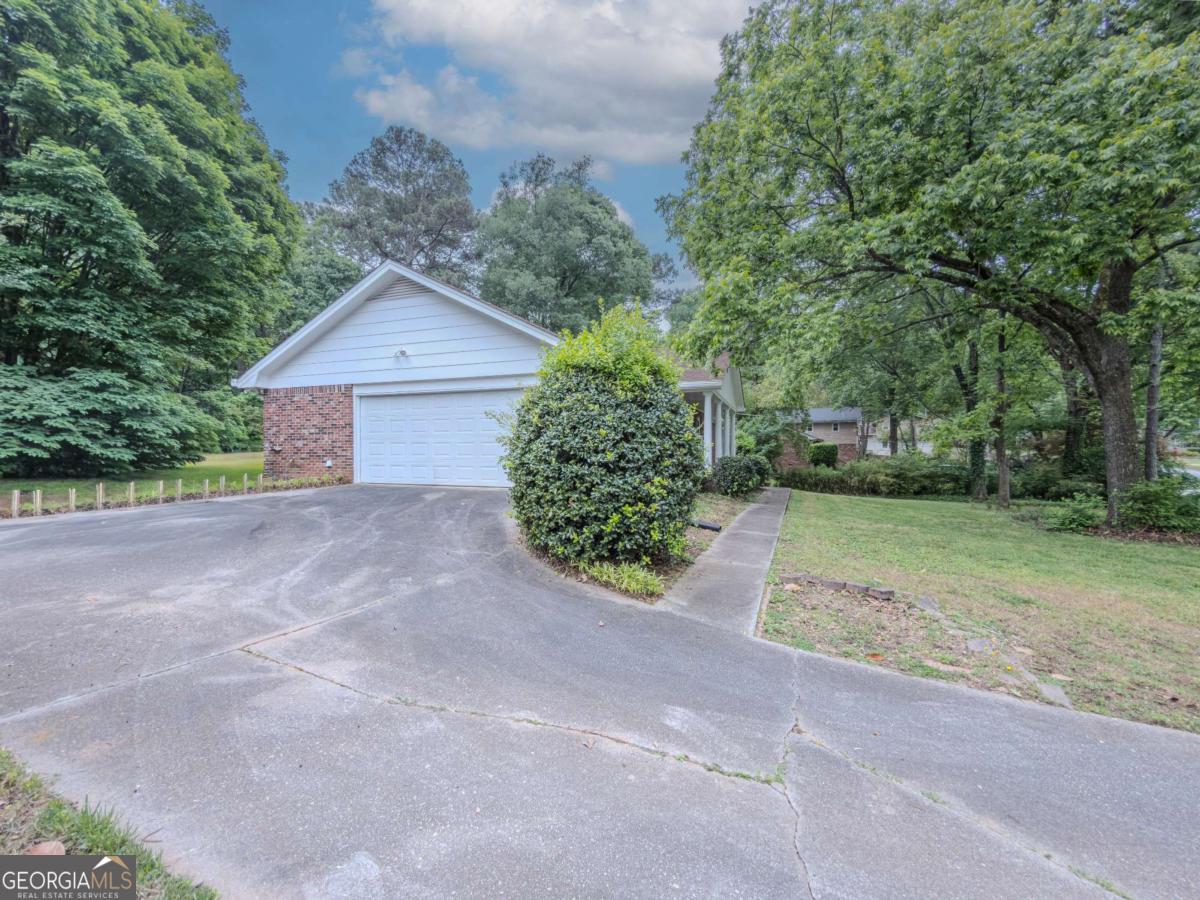 2764 Amberly Way Snellville GA 30078