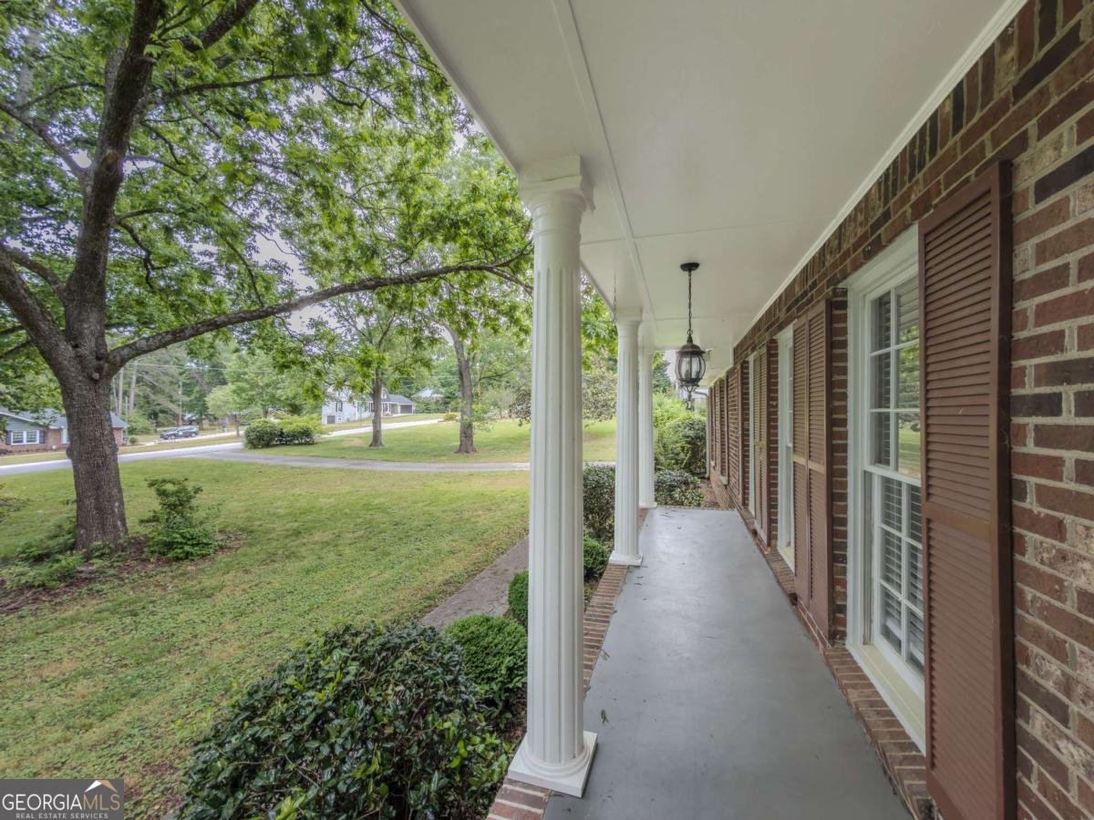 2764 Amberly Way Snellville GA 30078