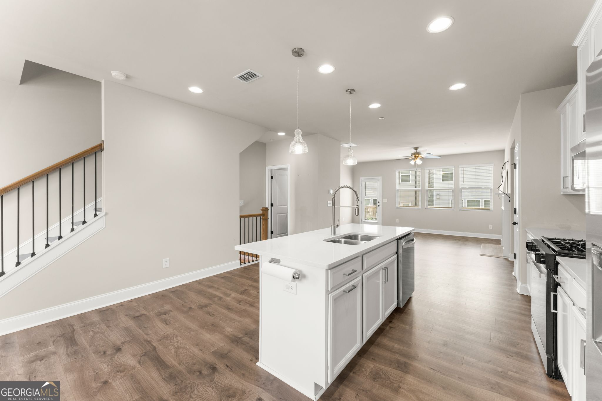 324 Hayden Circle Woodstock GA 30189