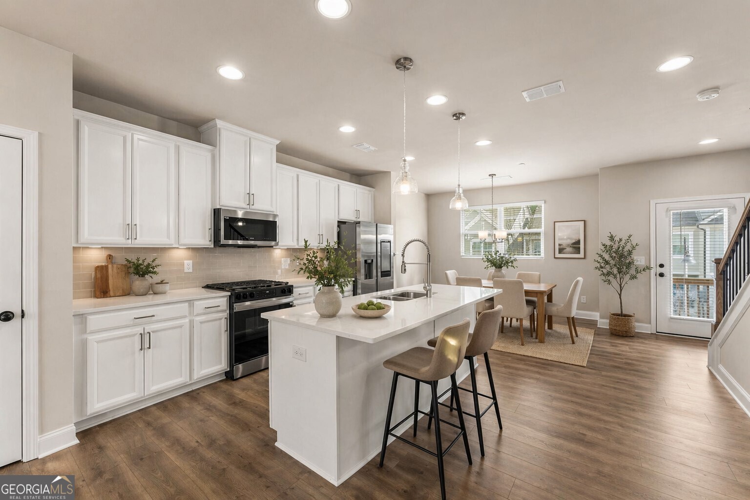 324 Hayden Circle Woodstock GA 30189