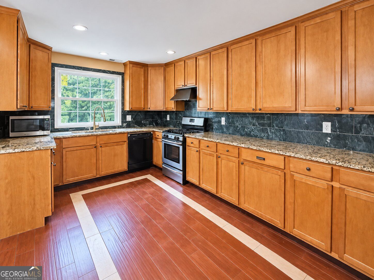 2759 Cedar Tree Lane Ellenwood GA 30294