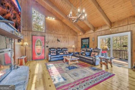 243 Ridge Road Helen GA 30545
