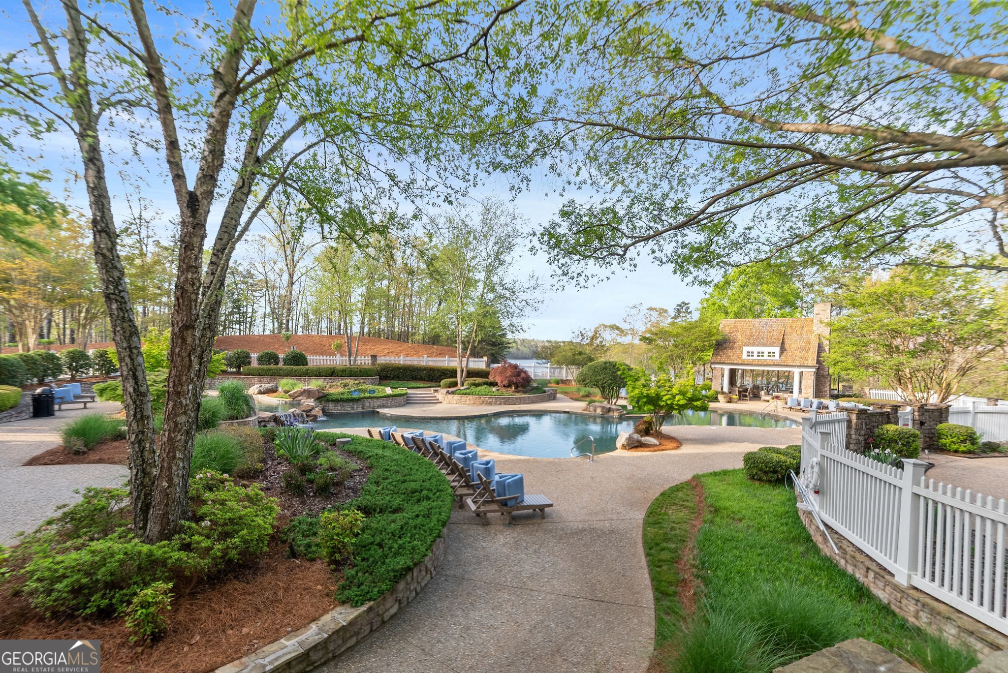 6221 Random Winds Bluff Gainesville GA 30506