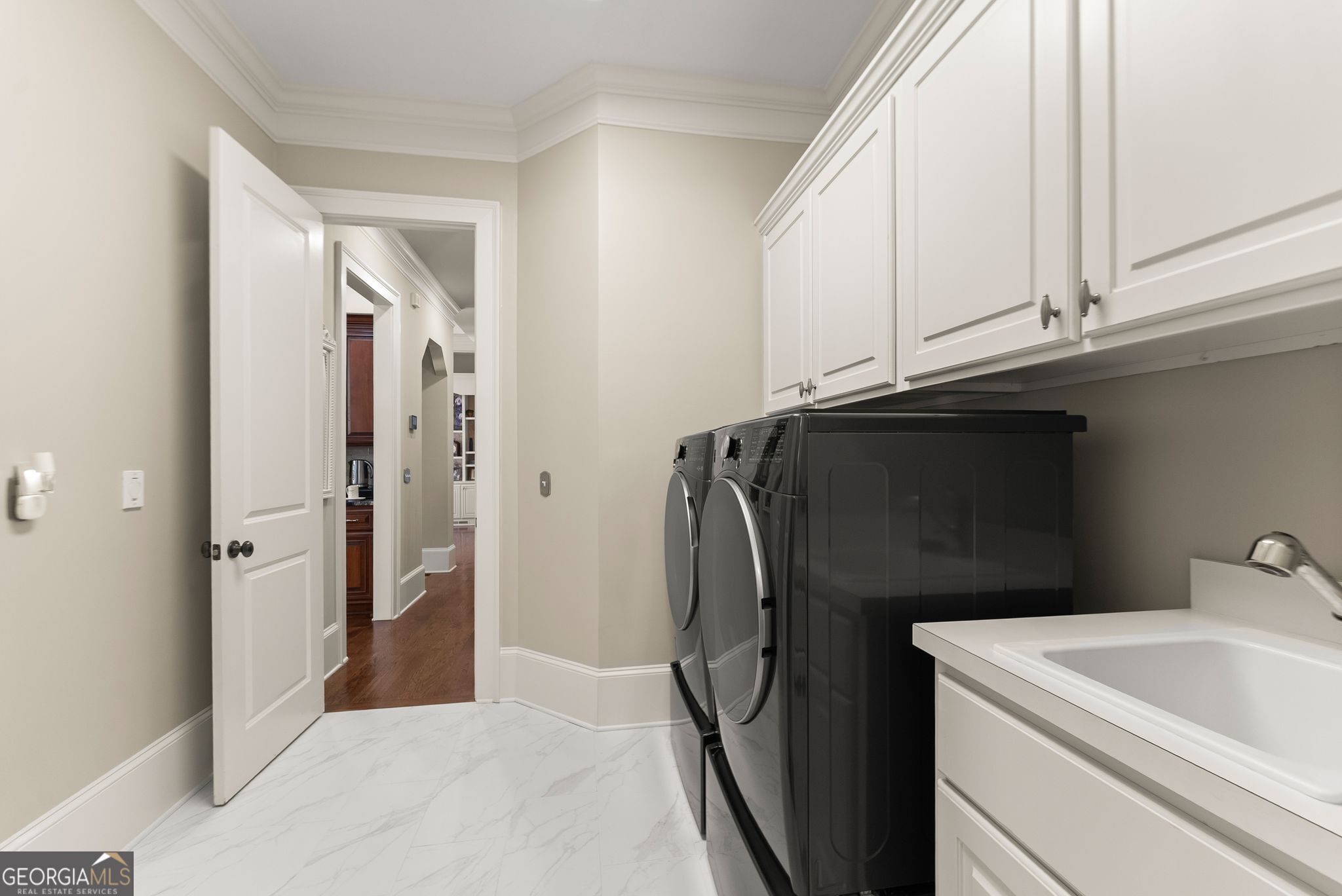 6221 Random Winds Bluff Gainesville GA 30506
