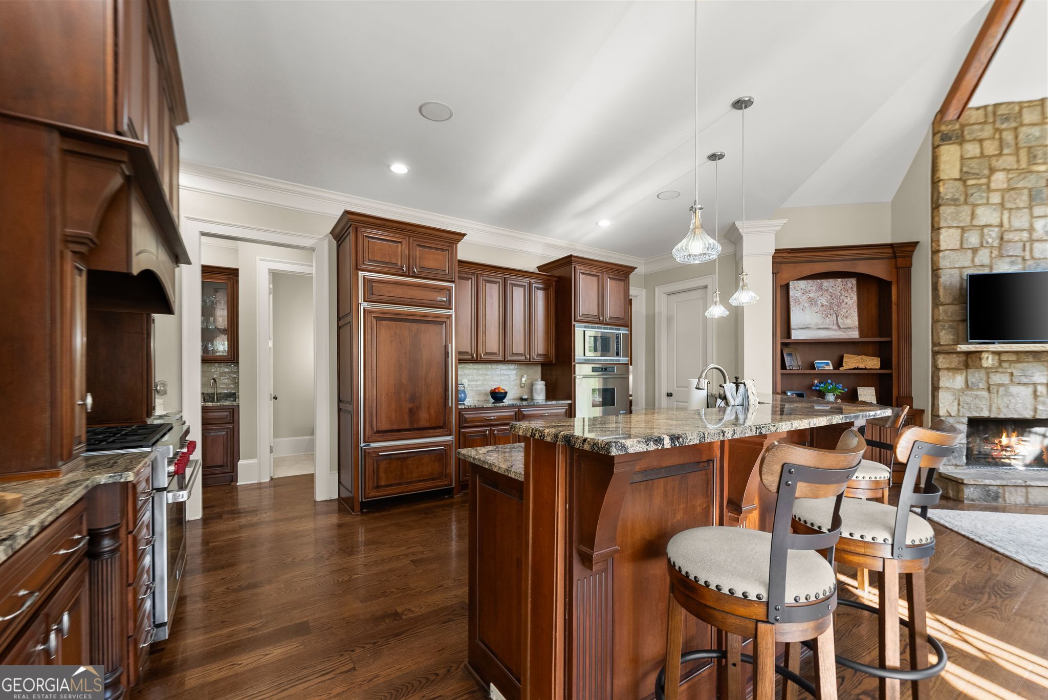 6221 Random Winds Bluff Gainesville GA 30506