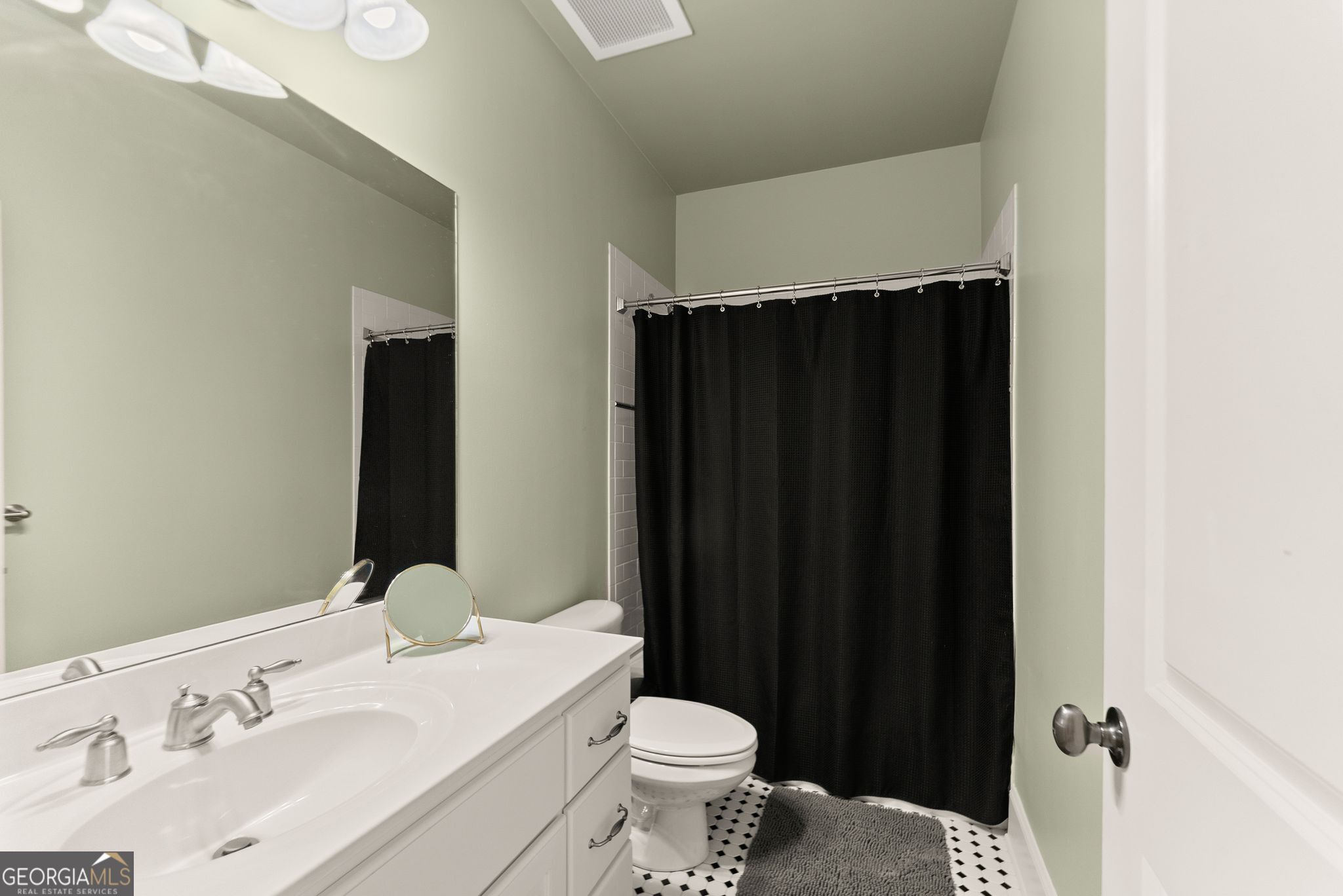 6221 Random Winds Bluff Gainesville GA 30506