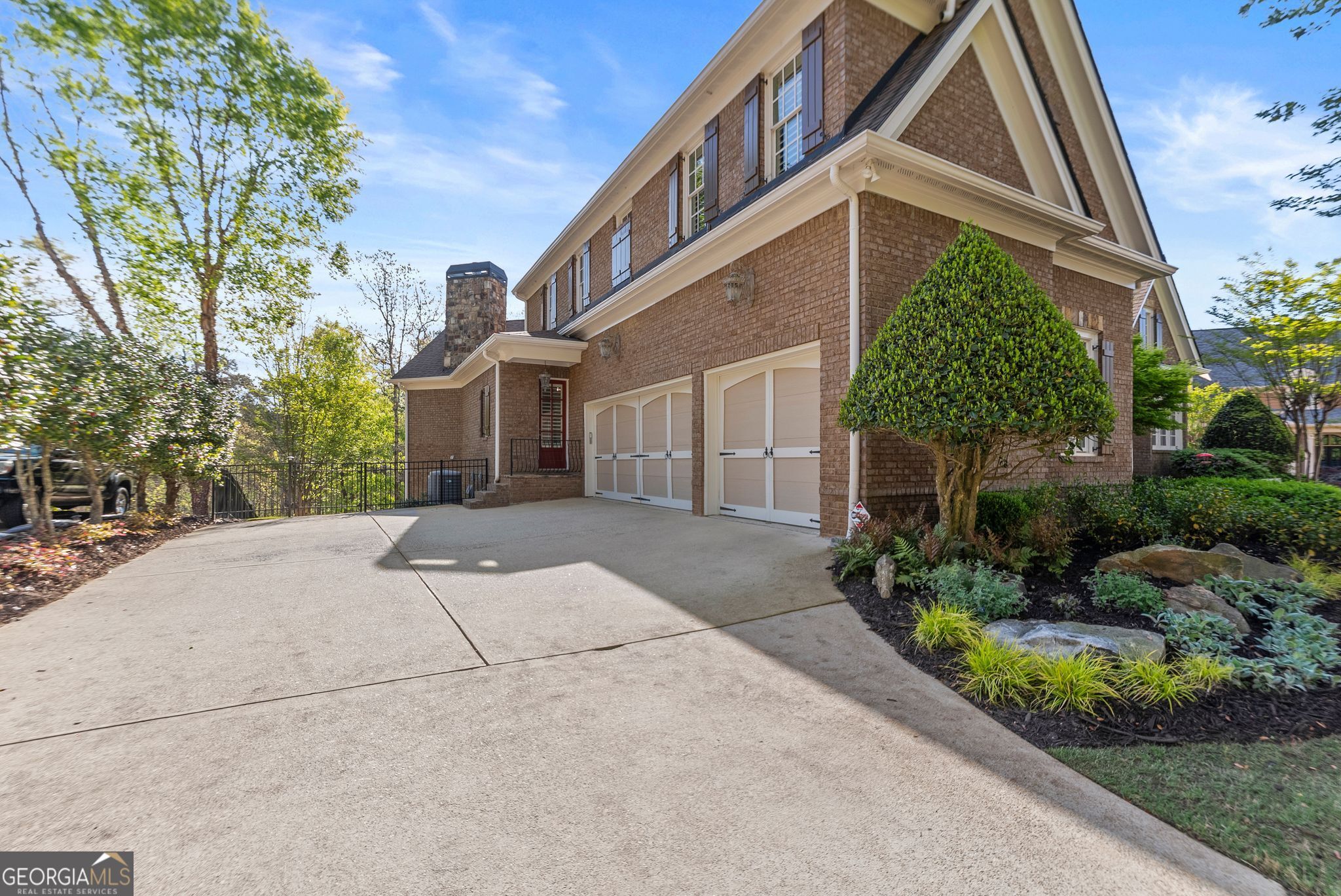 6221 Random Winds Bluff Gainesville GA 30506