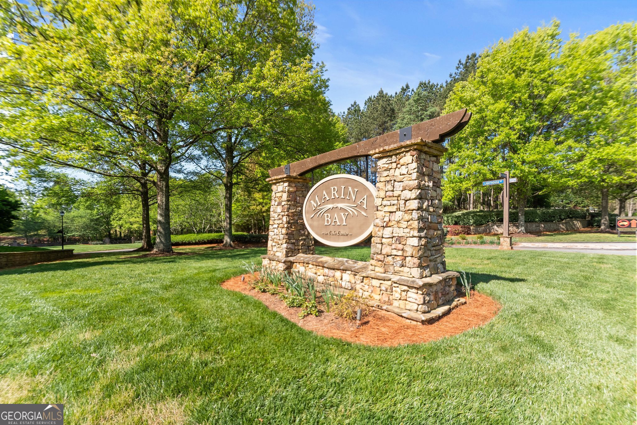 6221 Random Winds Bluff Gainesville GA 30506