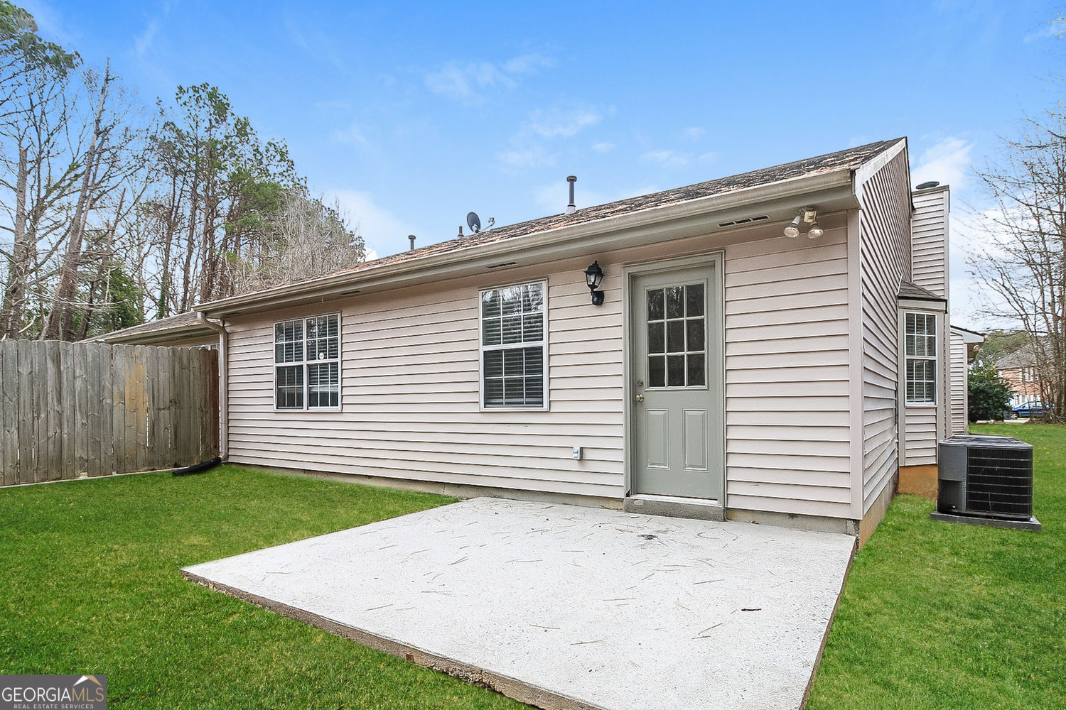 6432 River Park Drive Riverdale GA 30274