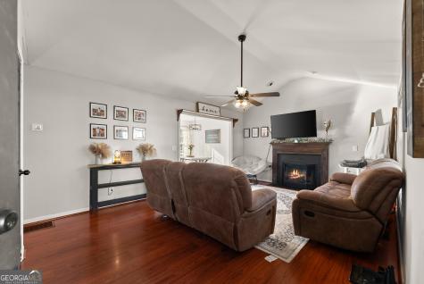 322 Ash Wood Lane Cleveland GA 30528