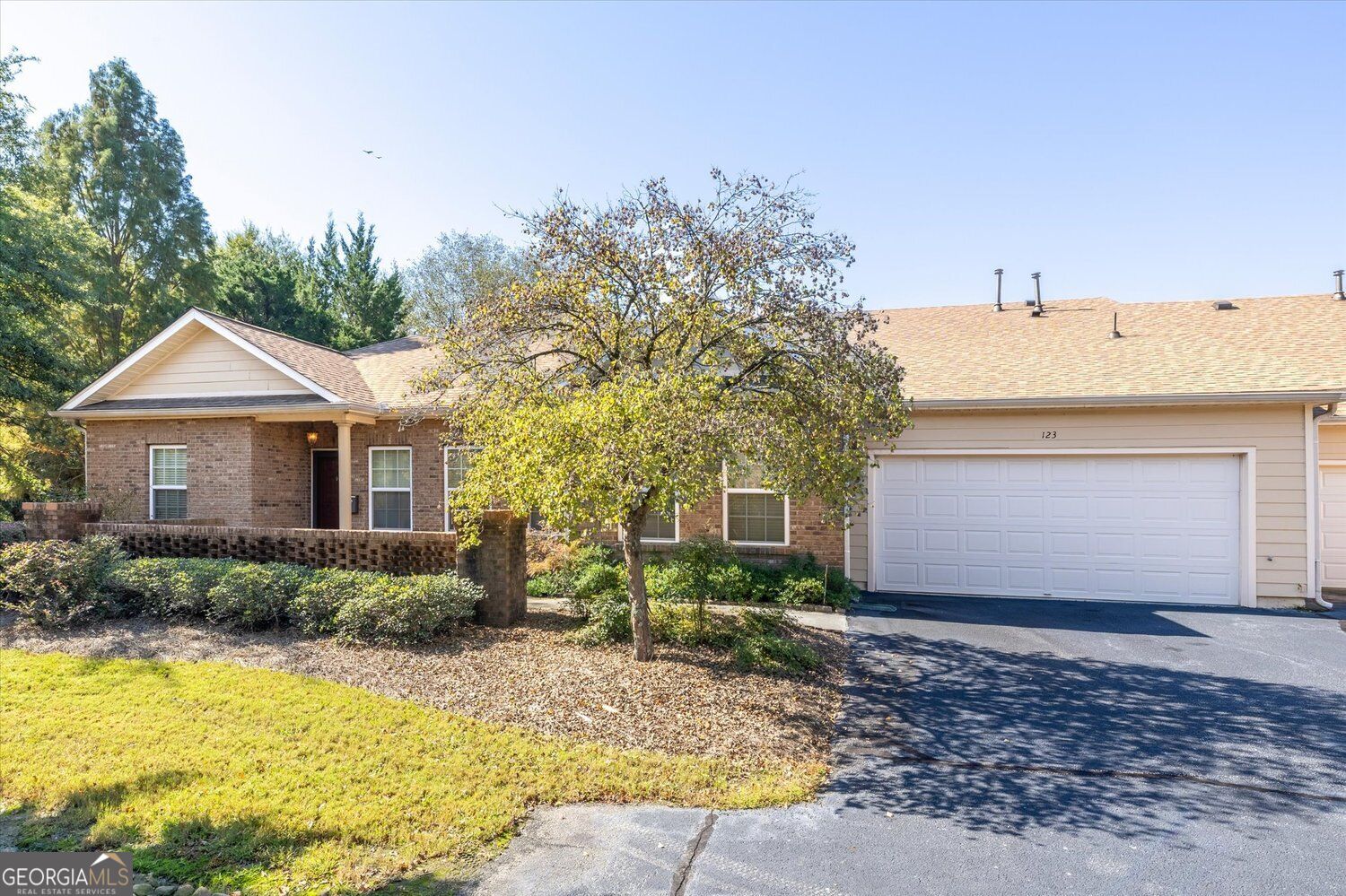 123 Villa Park Circle Stone Mountain GA 30087