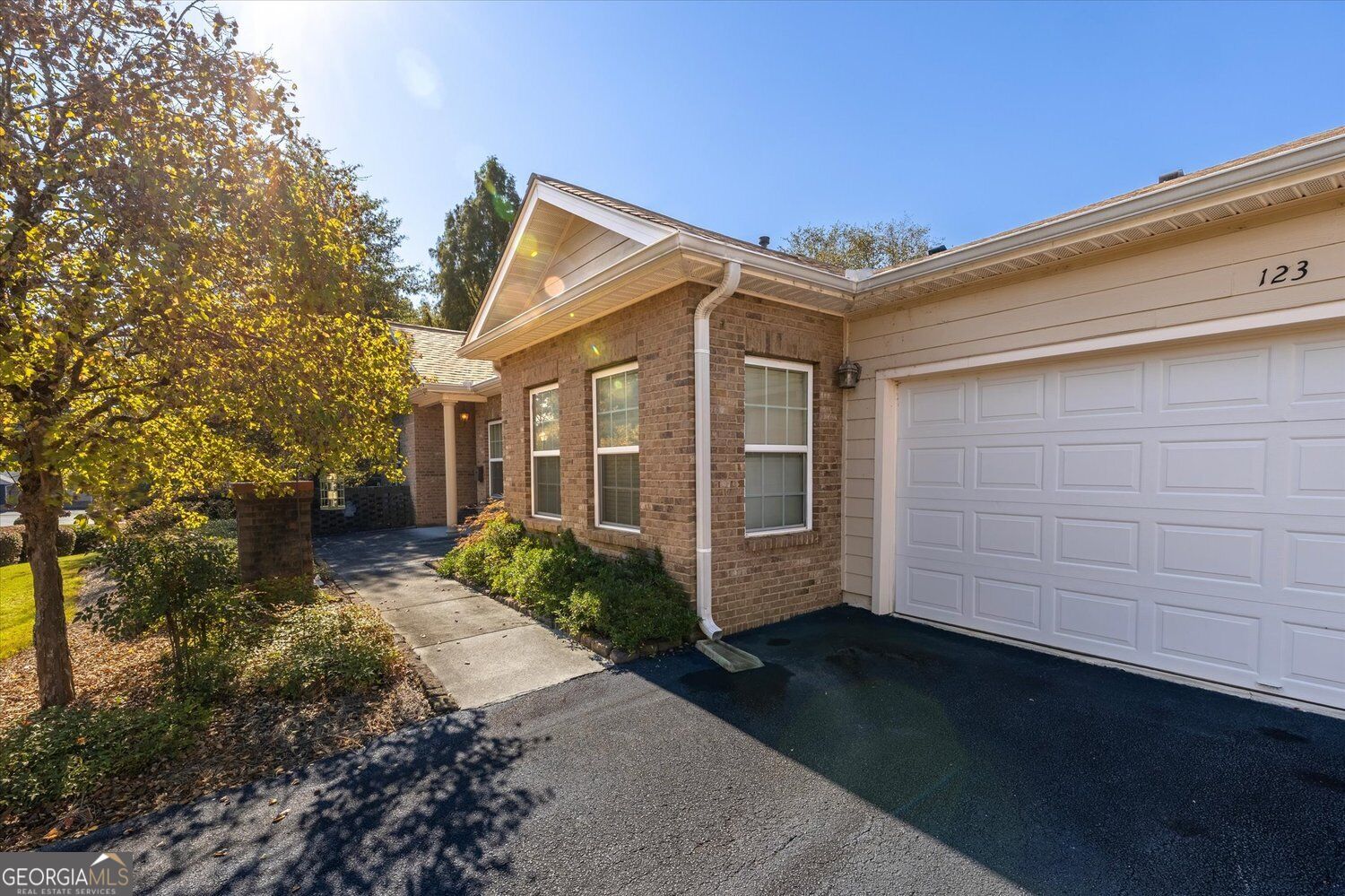 123 Villa Park Circle Stone Mountain GA 30087