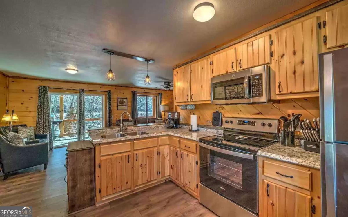 141 Mountain Rivers Road Mineral Bluff GA 30559
