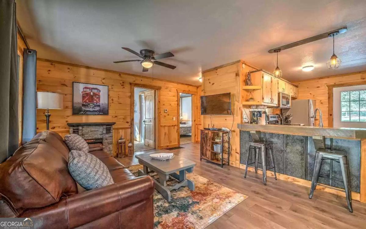 141 Mountain Rivers Road Mineral Bluff GA 30559