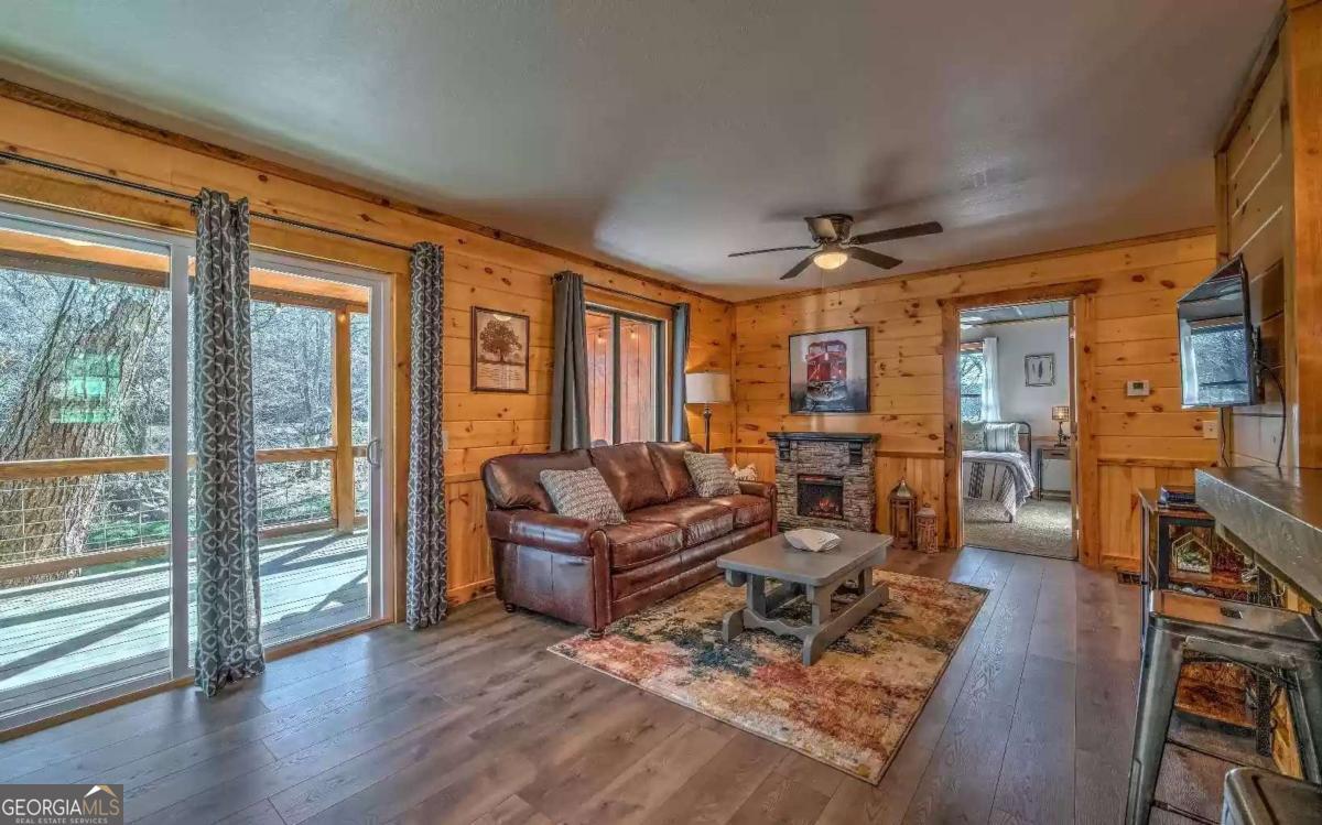141 Mountain Rivers Road Mineral Bluff GA 30559