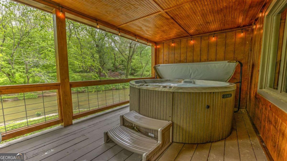 141 Mountain Rivers Road Mineral Bluff GA 30559