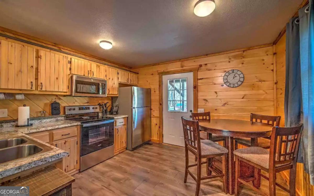 141 Mountain Rivers Road Mineral Bluff GA 30559