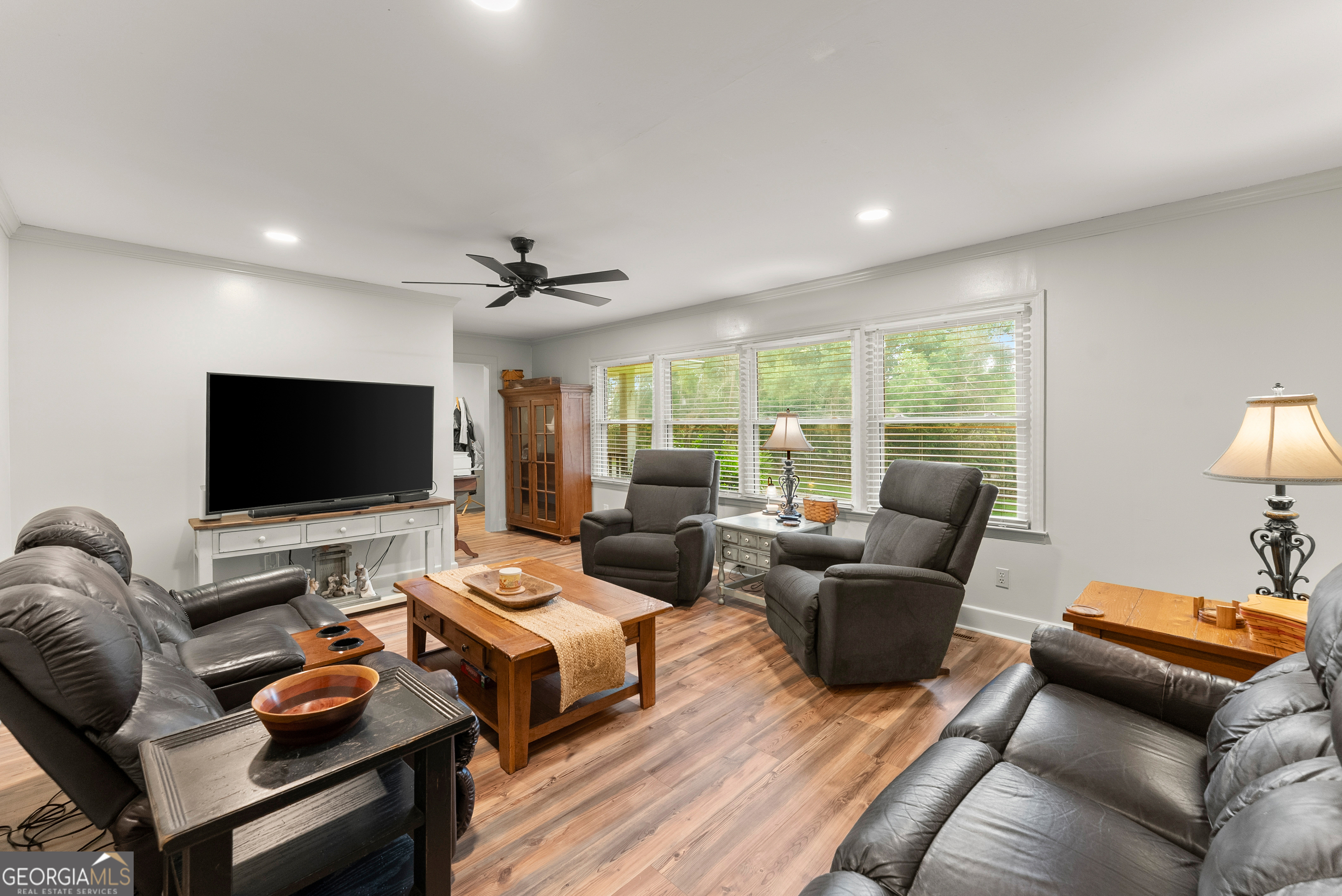 5907 Main Street Lula GA 30554