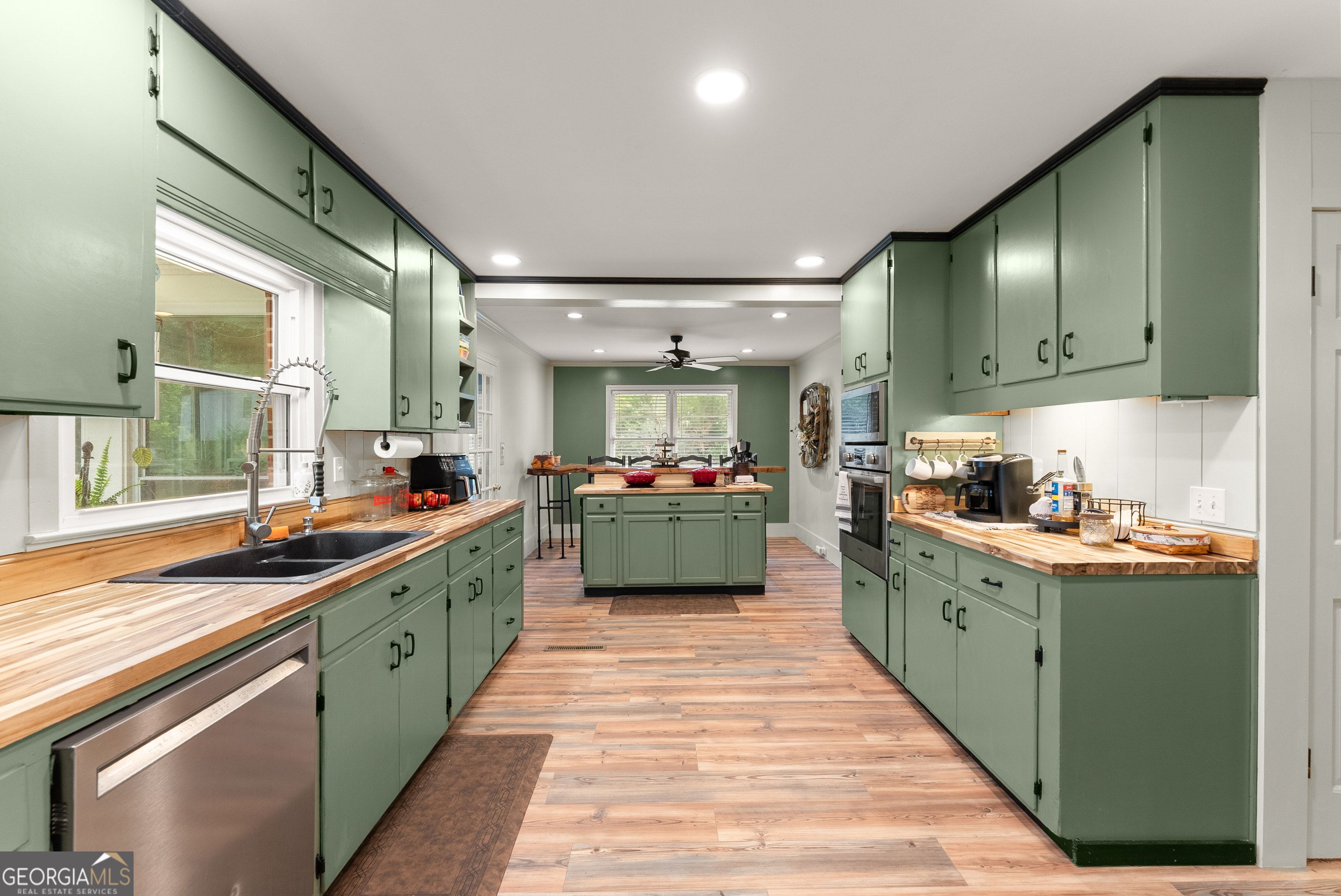 5907 Main Street Lula GA 30554