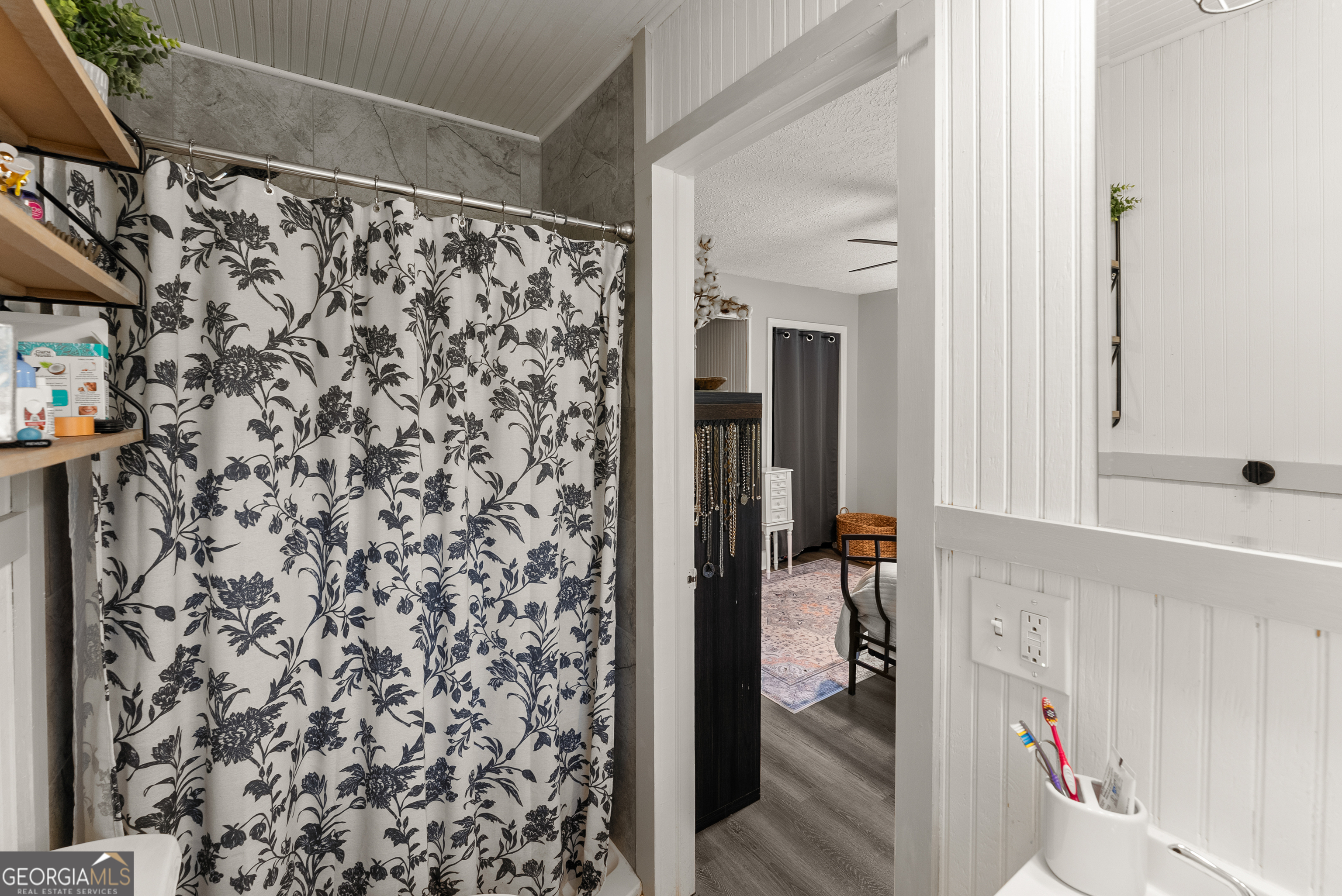 5907 Main Street Lula GA 30554