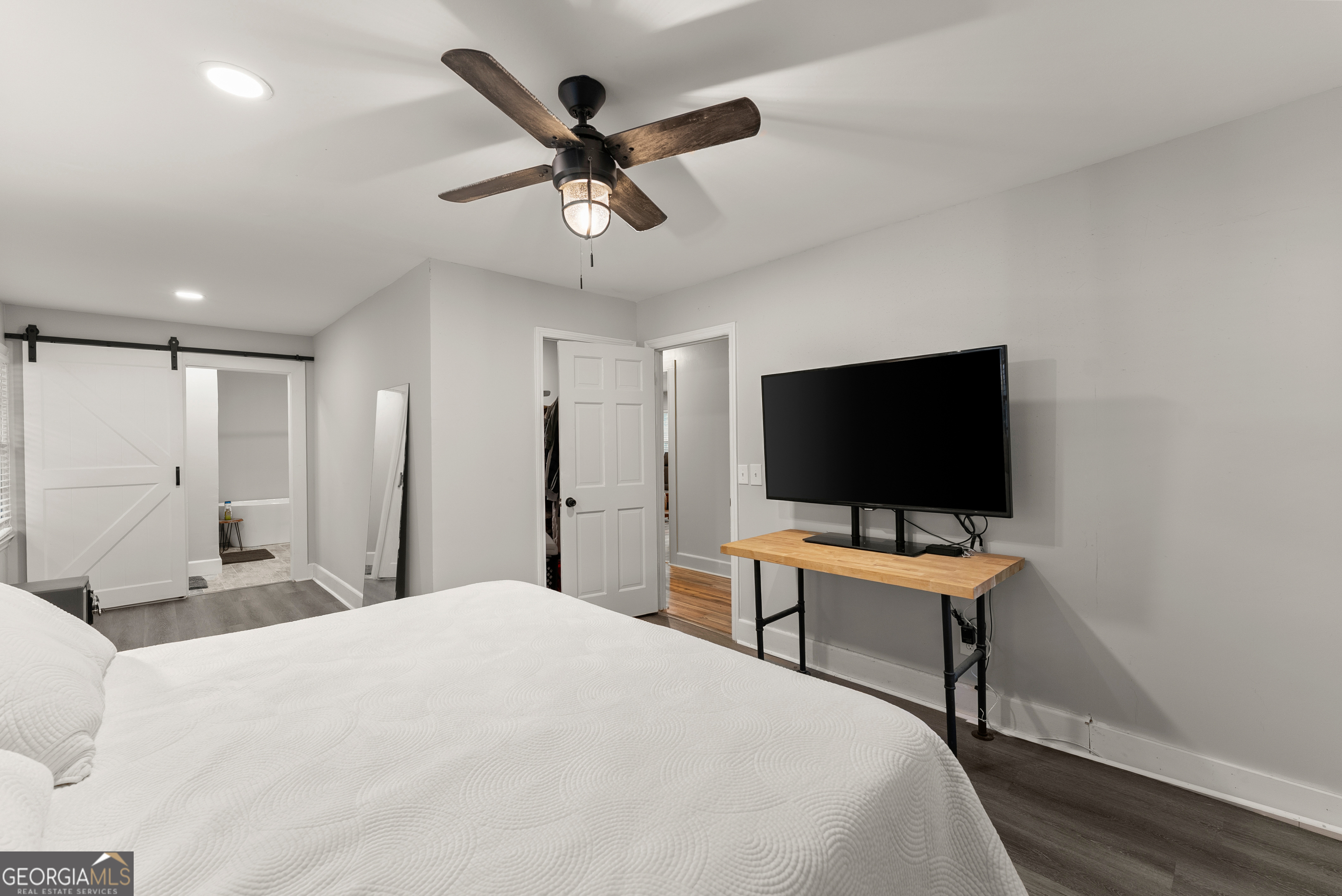 5907 Main Street Lula GA 30554