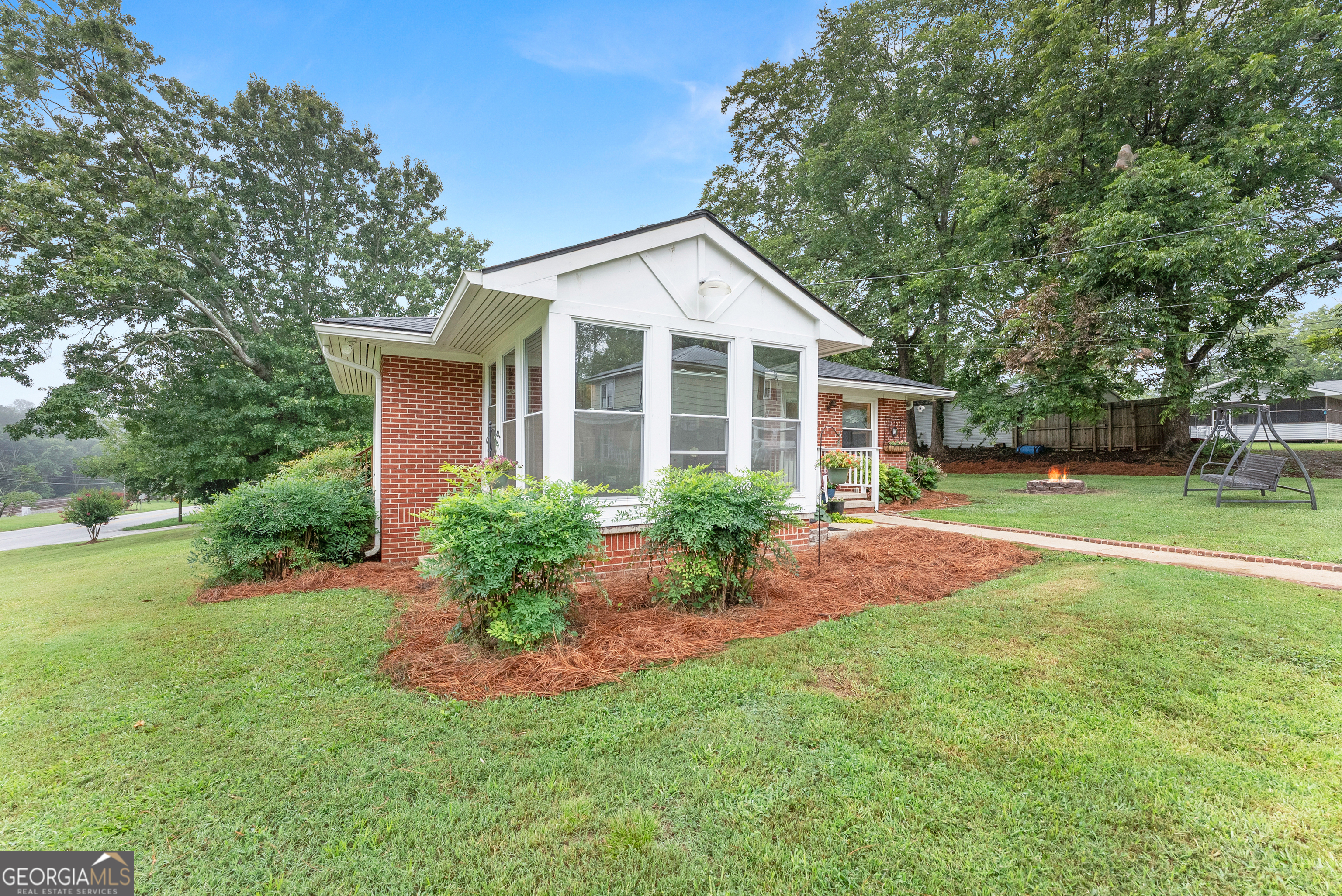 5907 Main Street Lula GA 30554
