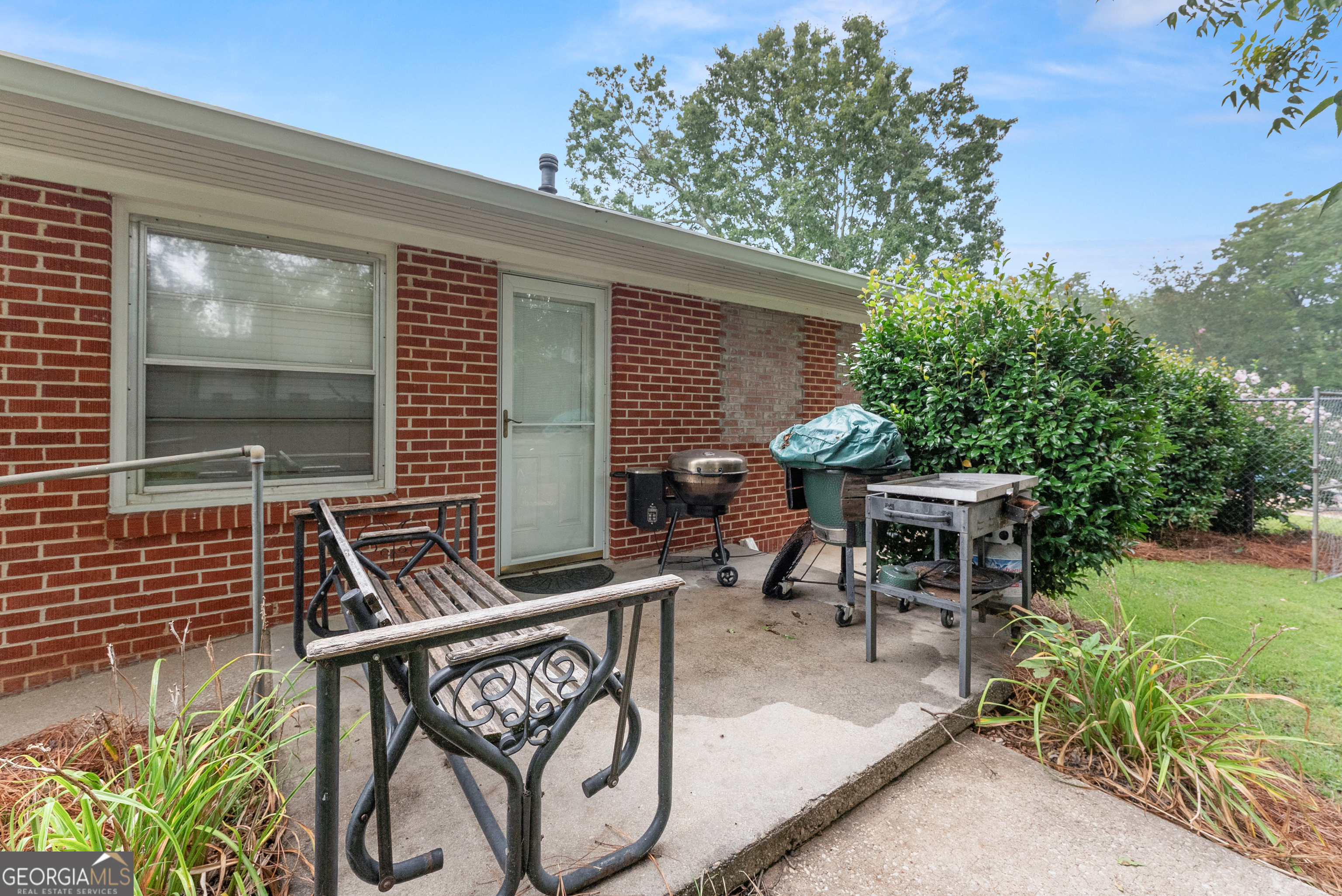 5907 Main Street Lula GA 30554