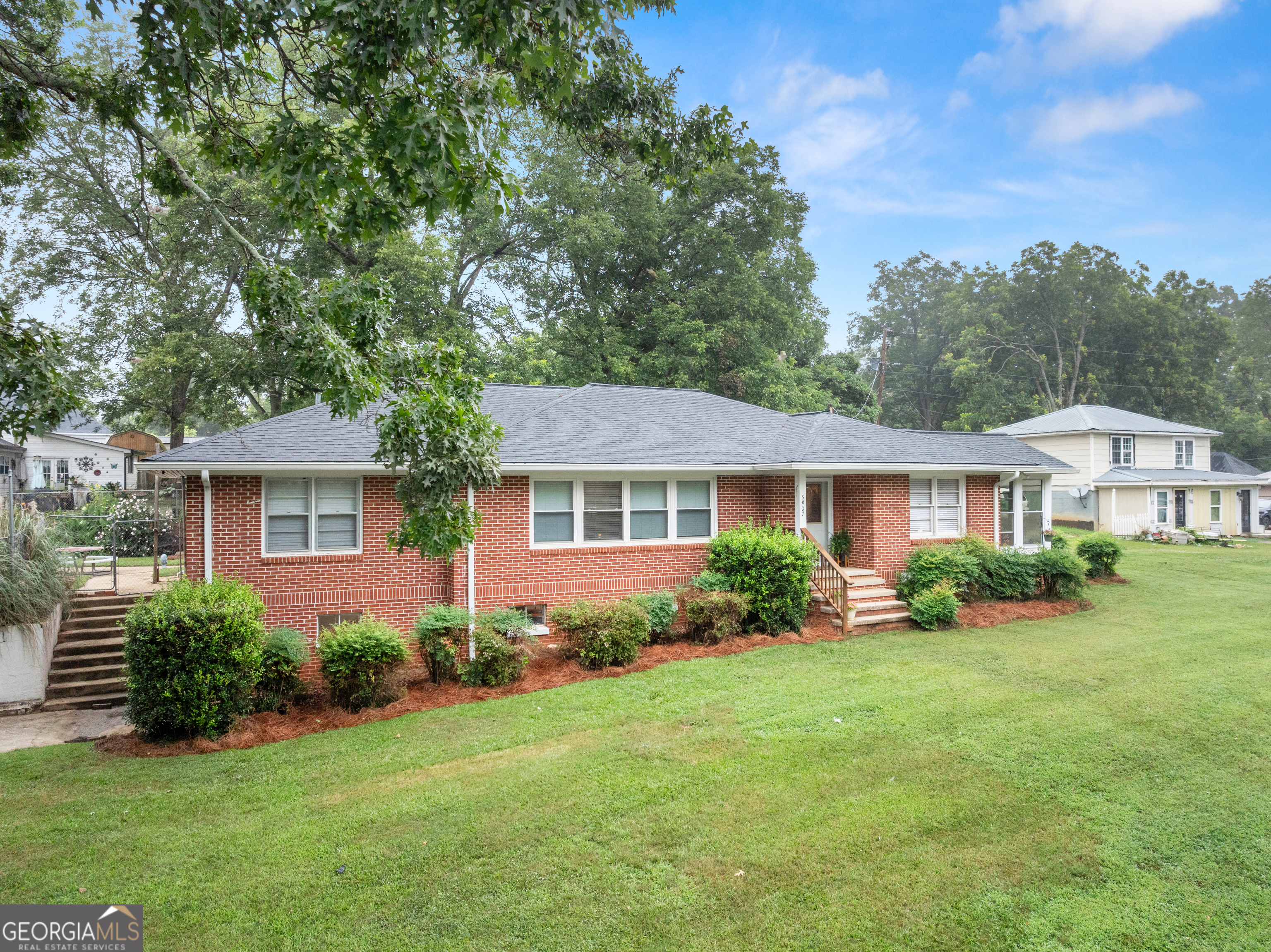 5907 Main Street Lula GA 30554