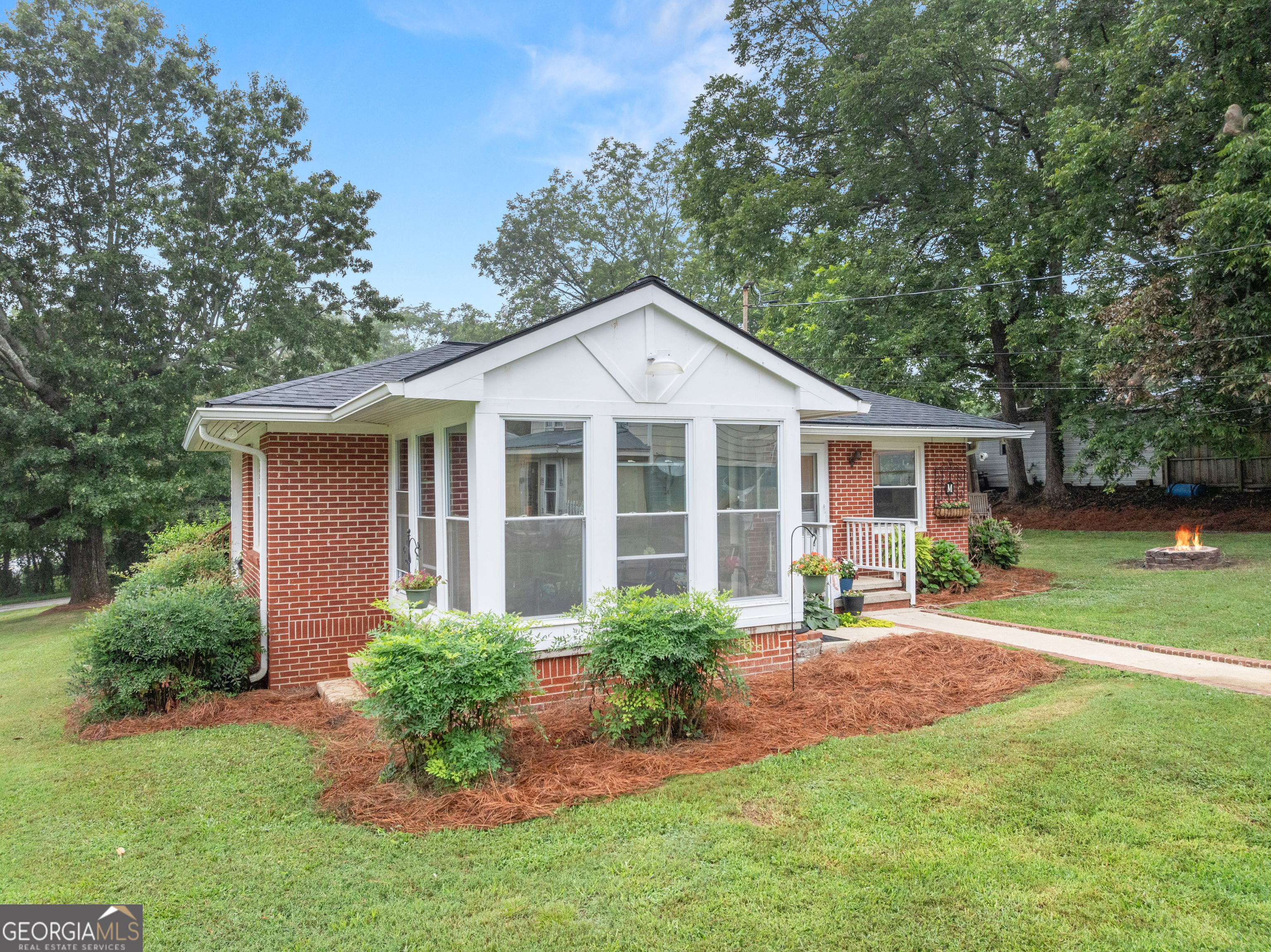 5907 Main Street Lula GA 30554