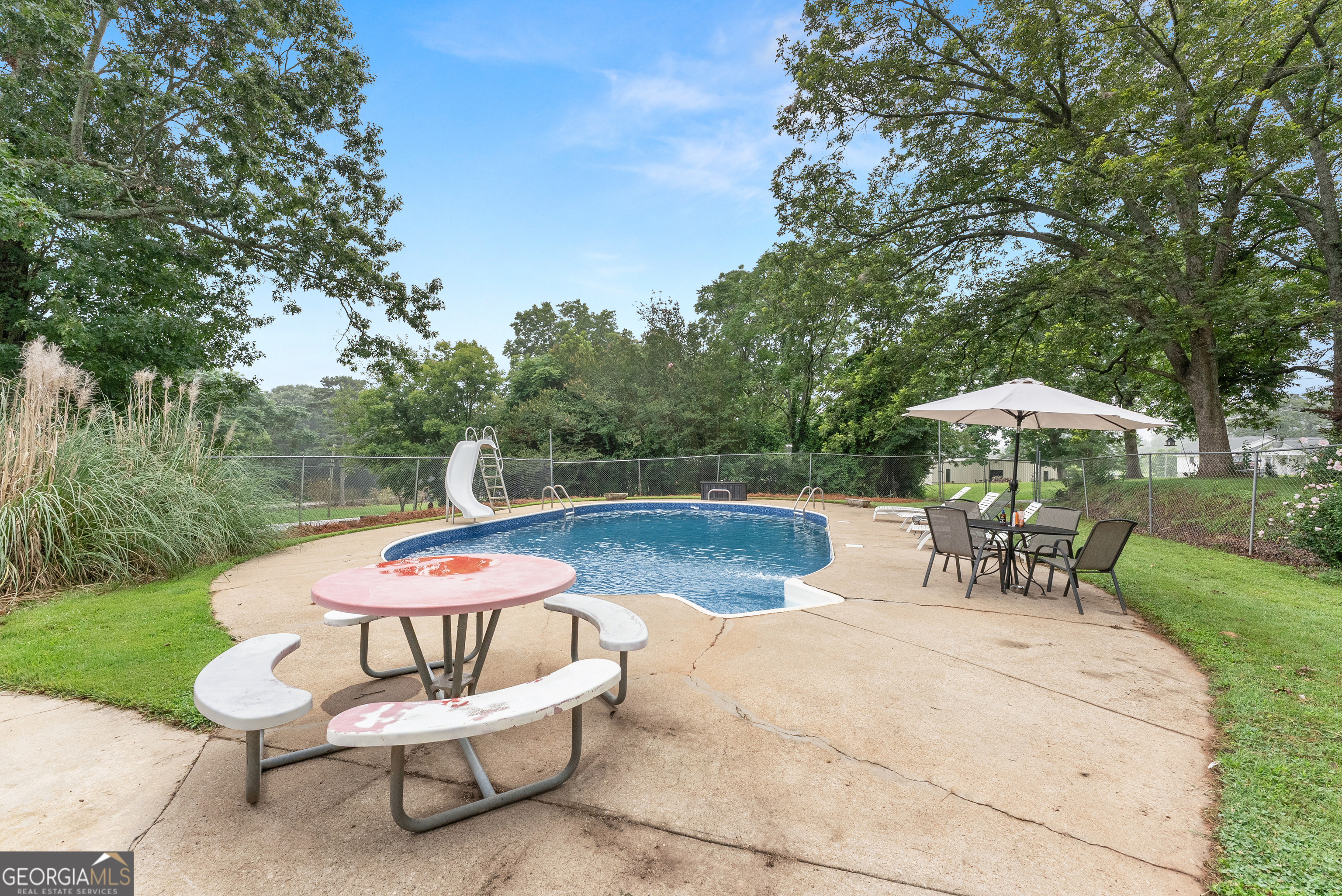 5907 Main Street Lula GA 30554