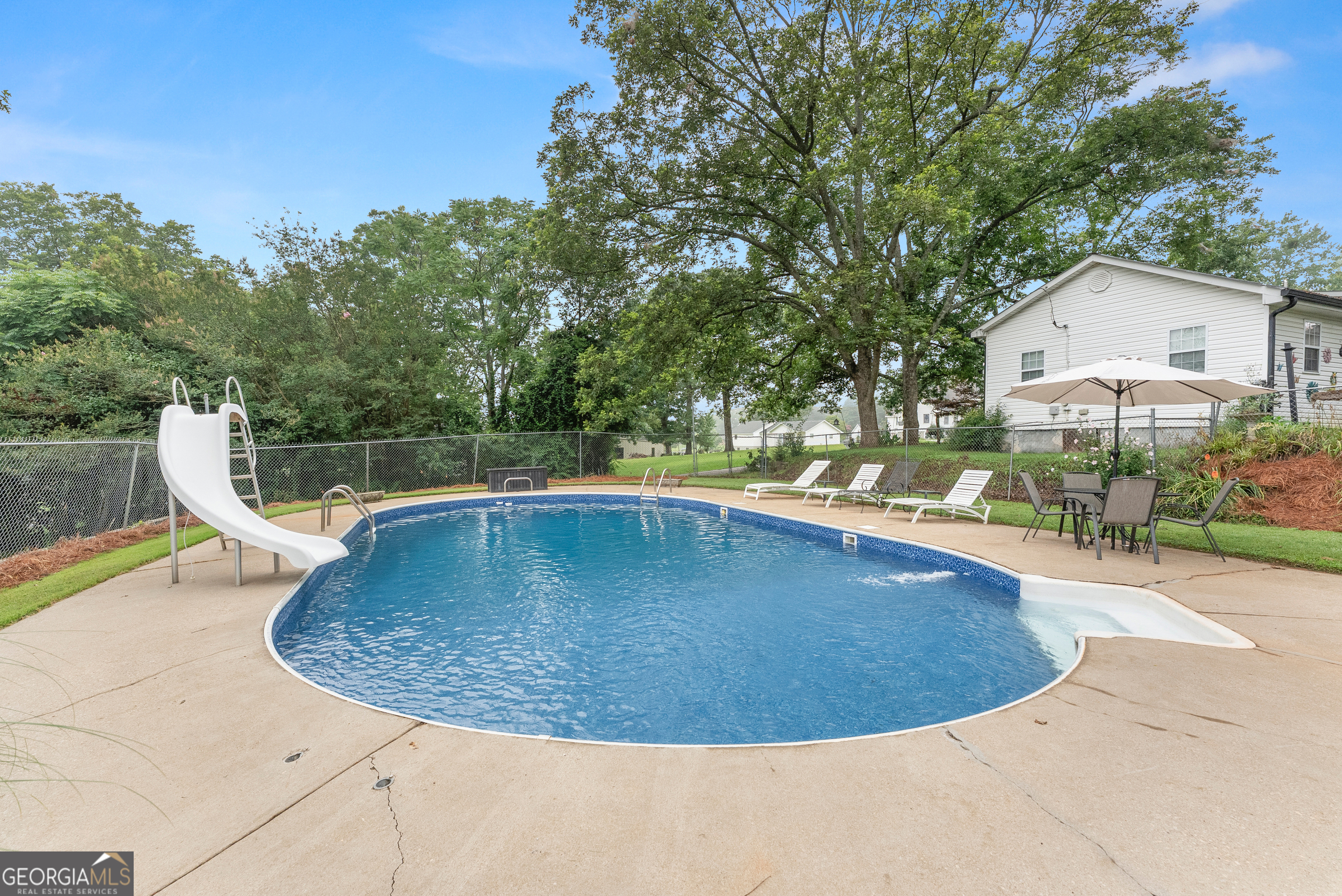 5907 Main Street Lula GA 30554